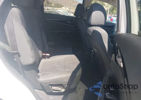 2020 Kia Sorento 2.4L Lx z USA, uszkodzony, nr VIN 5XYPG4A32LG664213